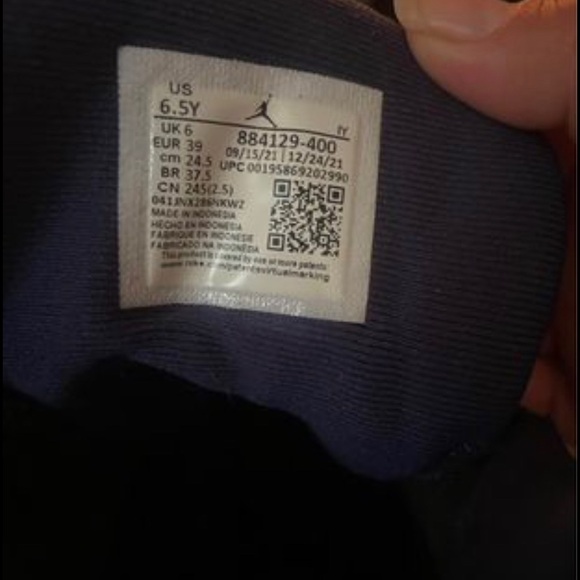 Jordan Boy's 13 Retro Blue Navy - Picture 2 of 3